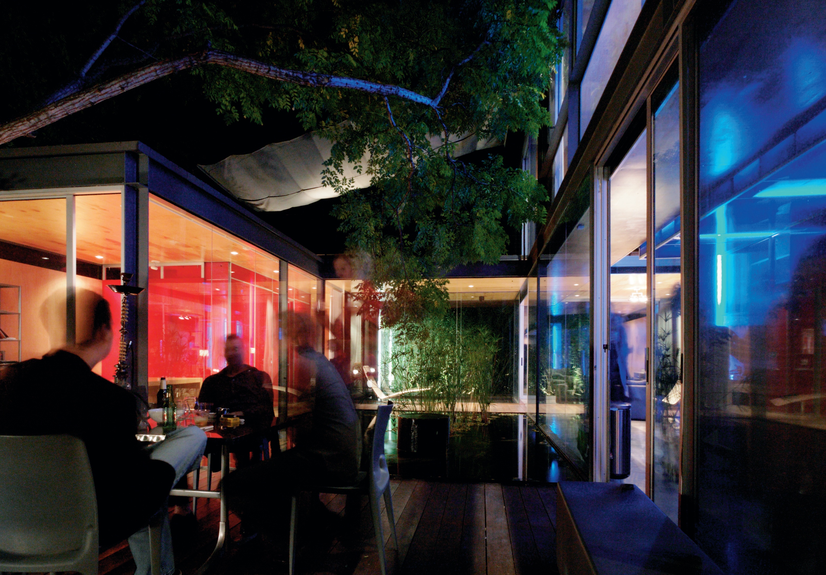 從內部去創造綠色奇蹟，現代風格的空間，也能與自然綠