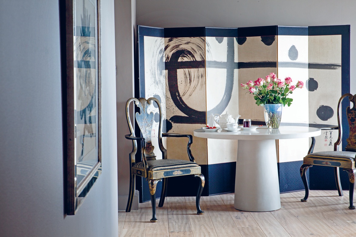 混搭佈置是將兩種不同風格物件,找出相同點巧妙陳列在