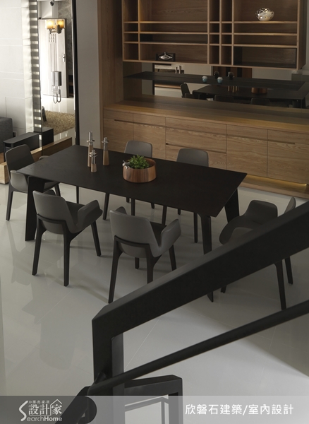 畢業於中國科技大學建築系，羅仕哲在設計案例，總會以