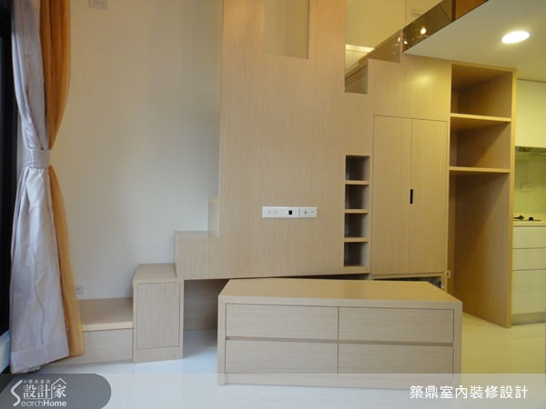 鍾明君對空間源源不絕的想像力，除了校園時期紮實的美