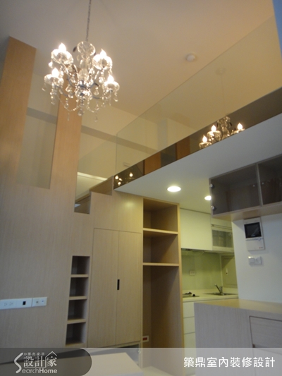 鍾明君對空間源源不絕的想像力，除了校園時期紮實的美