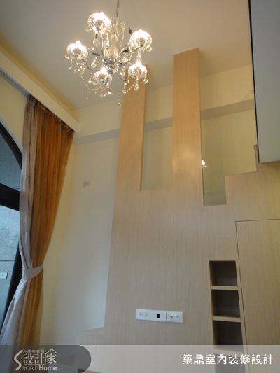 鍾明君對空間源源不絕的想像力，除了校園時期紮實的美