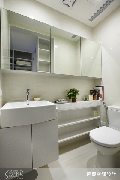 境觀室內設計總監蘇泂和，最拿手於空間的動線規劃。他