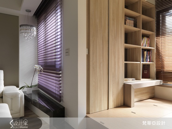 如何賦予空間多種用途，隱藏機能於無形，並創造空間簡