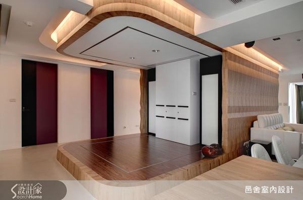 不講究制式風格的邑舍室內設計，重視的是客戶的需求，