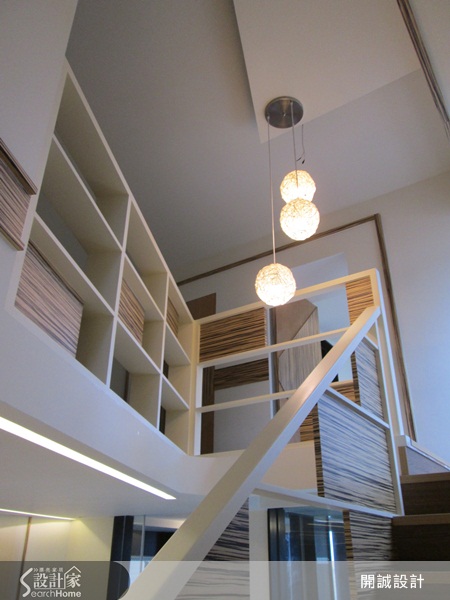 傳統的室內設計形式，無論是夾層屋，或是透天住宅的房