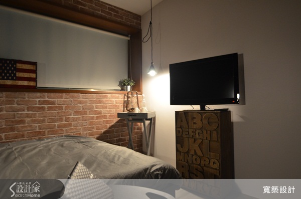 家居空間的坪數多半有限，往往容納生活機能與收納櫃體