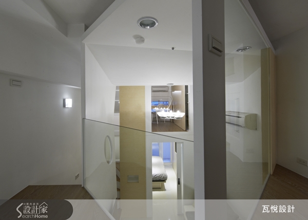 空間坪數僅有9坪,卻必須容納2個大人跟2個小孩的生活