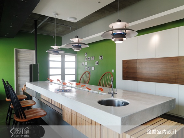 原始壁貌和不加雕琢的率性空間,這是一個自由彈性的開