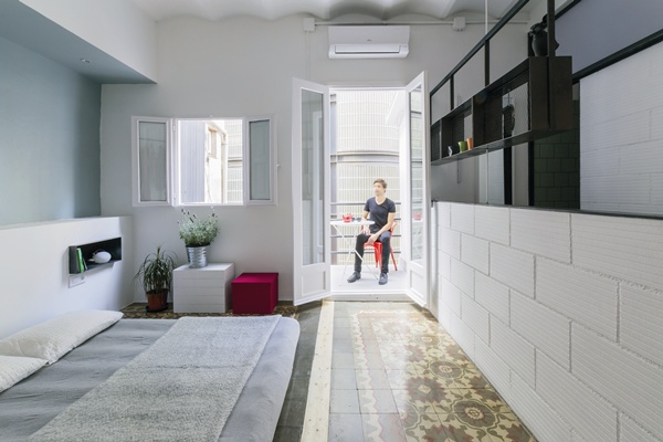 西班牙第二大城巴塞隆納,擁有林立的現代高樓,與古老