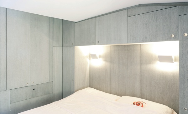 義大利熱那亞,為義大利最大的商港與重要工業中心,同