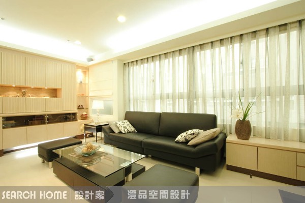 客廳對每個來說都是重要的社交場合，不管喜歡的是哪種