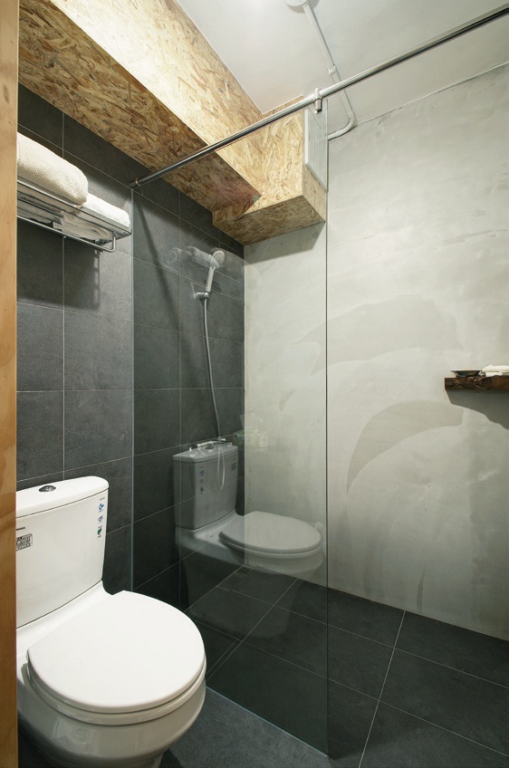 本案位於台北市內湖區，是間30年、20坪的公寓住宅。這