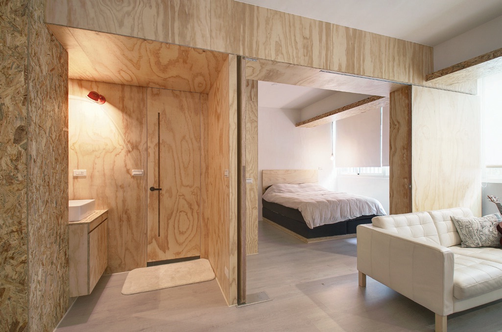 本案位於台北市內湖區，是間30年、20坪的公寓住宅。這