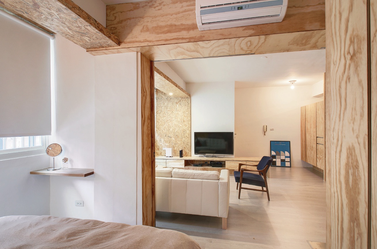 本案位於台北市內湖區，是間30年、20坪的公寓住宅。這