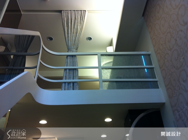 建築背景出身的開誠設計總監Jason，擅長以鐵件、玻璃