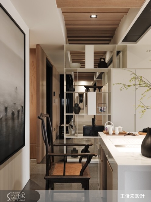 以現代風格設計見長的王俊宏設計師，近年來深耕對岸室