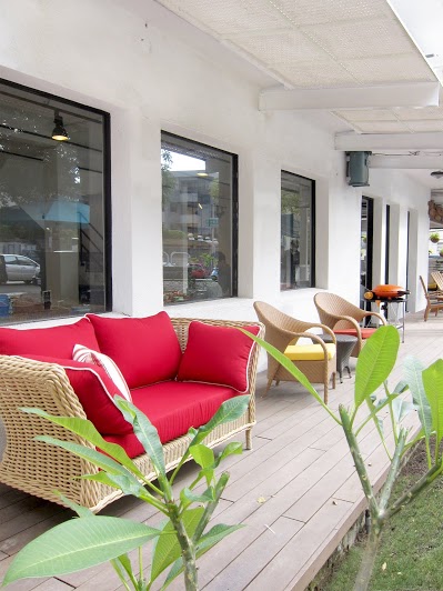 一踏入7OCEANS七海休閒傢俱座落在台中五權一街的台中