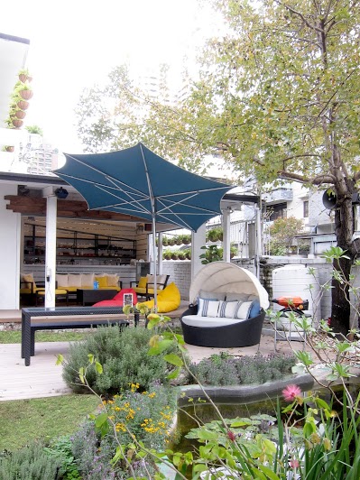 一踏入7OCEANS七海休閒傢俱座落在台中五權一街的台中