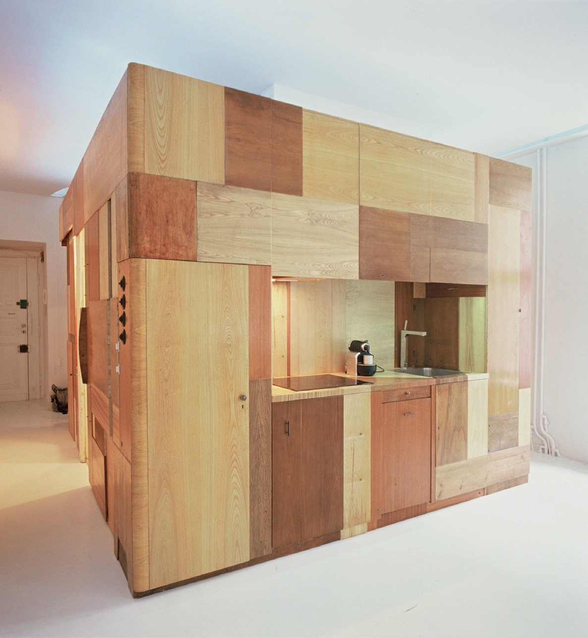 由波蘭的centrala設計團隊Ma gorzata Kuciewicz與知名