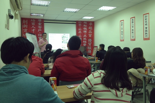 室內設計是服務業，在搜尋設計師時一定要看過他的作品