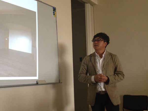 遼闊的視野、順暢的動線規劃；大面積的落地採光引入滿