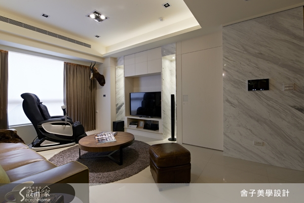 客廳，除了是招待朋友的歡樂場所，平時更是家中最常使