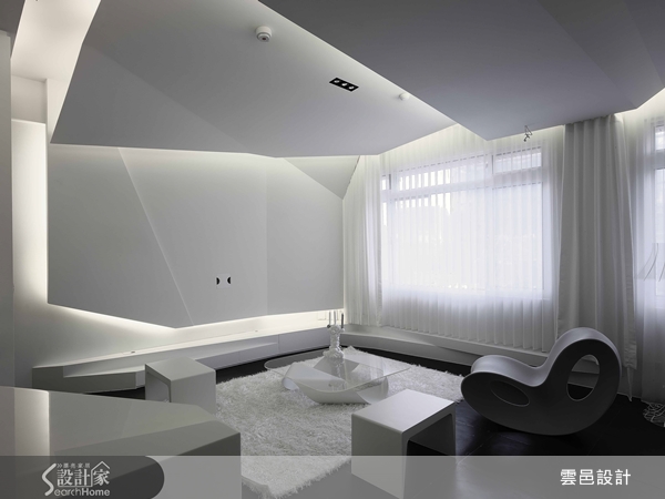 簡歛蘊含奢華,實驗前衛展現獨特品味,從功能面來看,