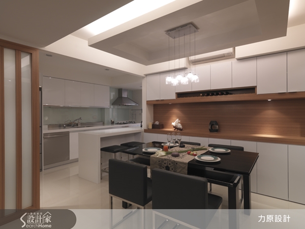 位於台北市北投區,為三房兩廳的 50 坪現代風設計宅,