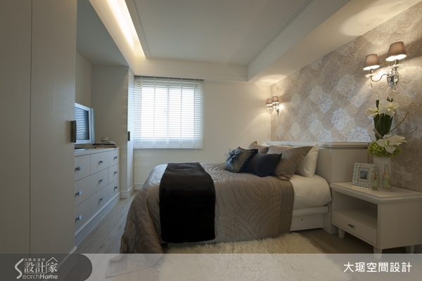 女性有多種面貌，細膩、溫柔，喜愛大自然的花花草草，