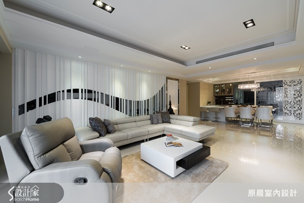 在規劃女性專屬空間時，首先必須解決便是收納的問題，