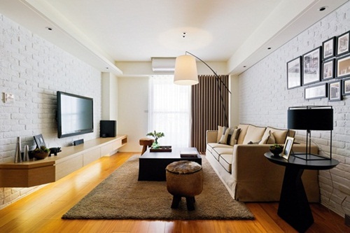 大部分老屋最常見的問題，屋形狹長、僅有前後採光、管