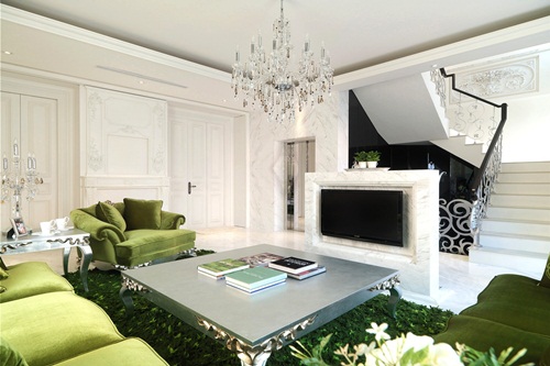 有一句古話說，「家有一老，如有一寶；家有一小，其樂