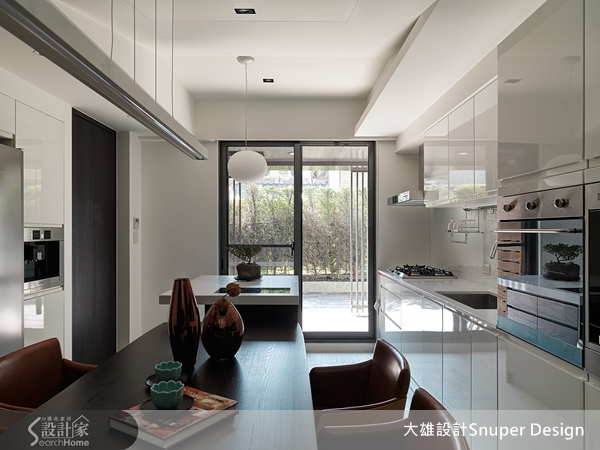 很多有小孩的家庭，渴望有較大的庭院居住空間，但在寸