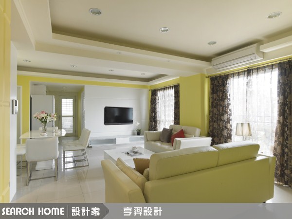 設計師擅長利用開放式的客餐空間設計,有效利用坪數,