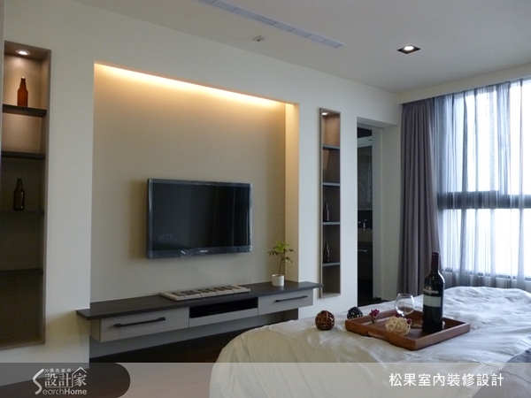 居家空間除了實用的生活起居機能外,也可以透過視覺藝