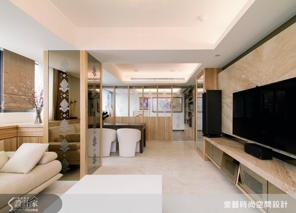 屋主一家六口最常聚在一起的場域是餐廳,且女主人很愛