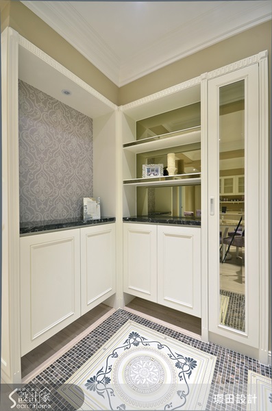 一個人住,空間當然要更加舒適,在這個案子裡透過顏色