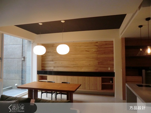 電影裡最常出現的家中場景，就是在餐桌上吃飯的戲了。