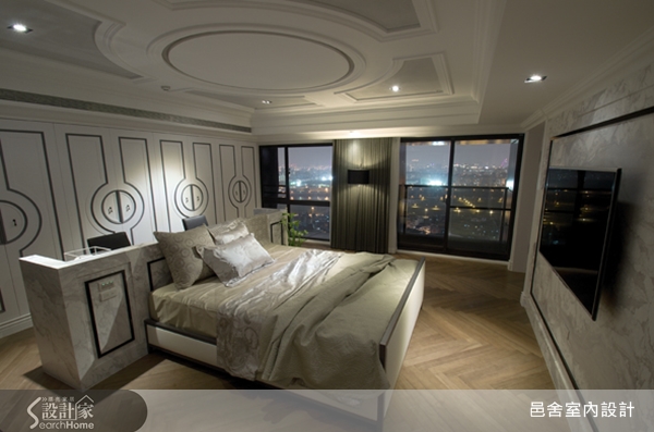 自己專屬的大露台，坐擁毫無視線阻隔的無價夜景，在這