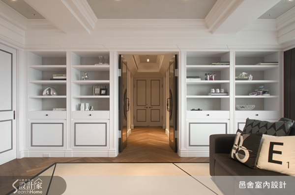 自己專屬的大露台，坐擁毫無視線阻隔的無價夜景，在這