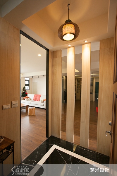 原本是自地自建的商業空間,計畫出租作為辦公室使用,