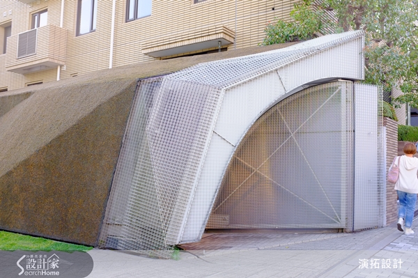 旅行對一般人來說，是身心放鬆享受的時刻，但對演拓空