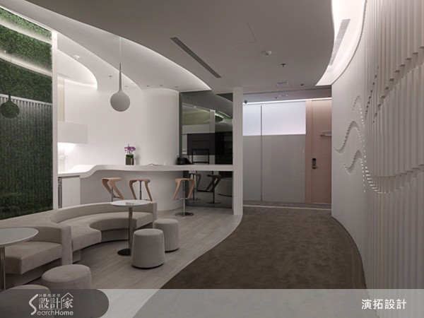 旅行對一般人來說，是身心放鬆享受的時刻，但對演拓空