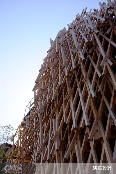 旅行對一般人來說，是身心放鬆享受的時刻，但對演拓空