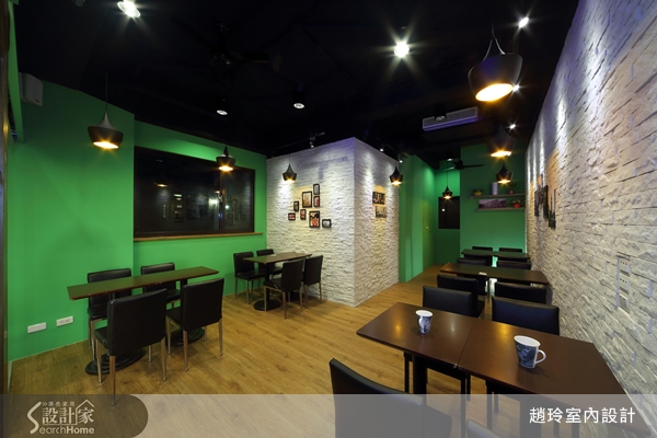 在忙碌的生活中，偶爾抽段閒暇的時光，把自己放在異國