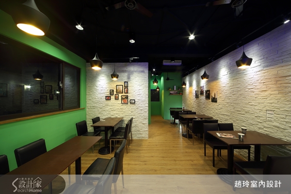 在忙碌的生活中，偶爾抽段閒暇的時光，把自己放在異國