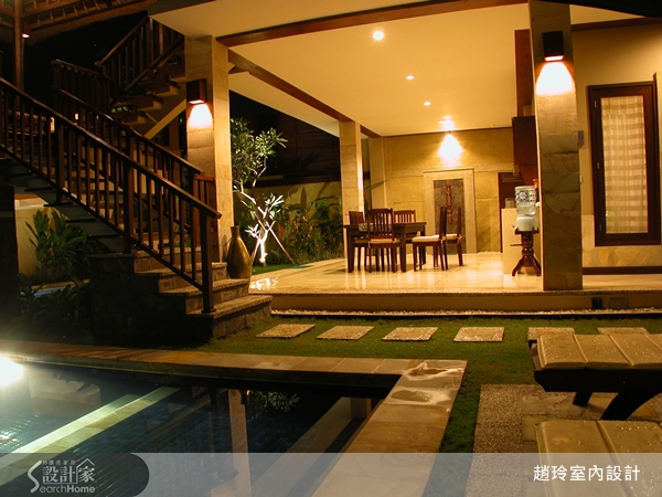 在忙碌的生活中，偶爾抽段閒暇的時光，把自己放在異國