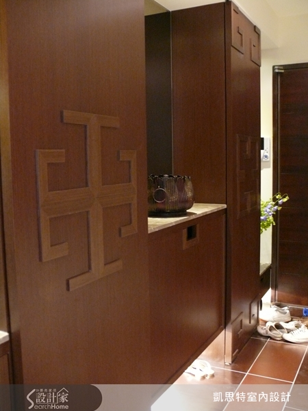 屋主夫妻兩人都熱愛中式風情,所以希望家中簡約時尚,
