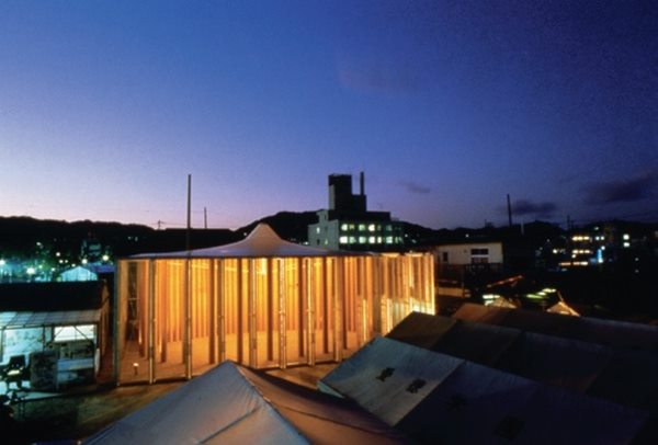 他的得獎，不但讓人看到他為窮人發聲、充滿人道關懷的